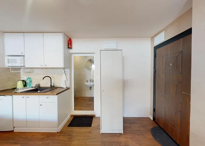 Markoni 5 * Бургас