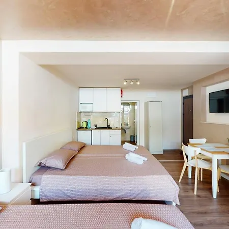 Apartment Markoni 5 *